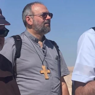 🔴🔴🔴
Il vescovo #PaoloGiulietti è in volo per l'Italia. Partiti da #Amman i primi del gruppo dei vescovi che partecipavano al #pellegrinaggio in #TerraSanta